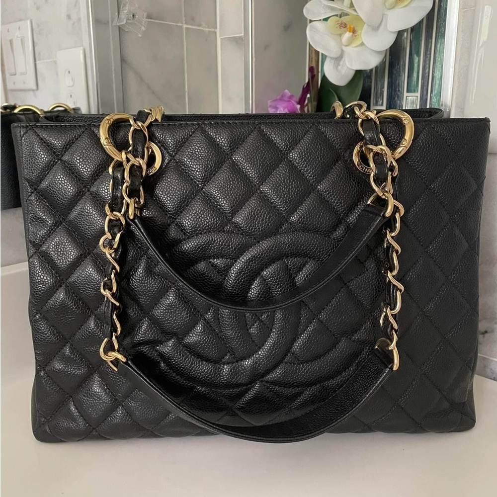 CHANEL GST TOTE